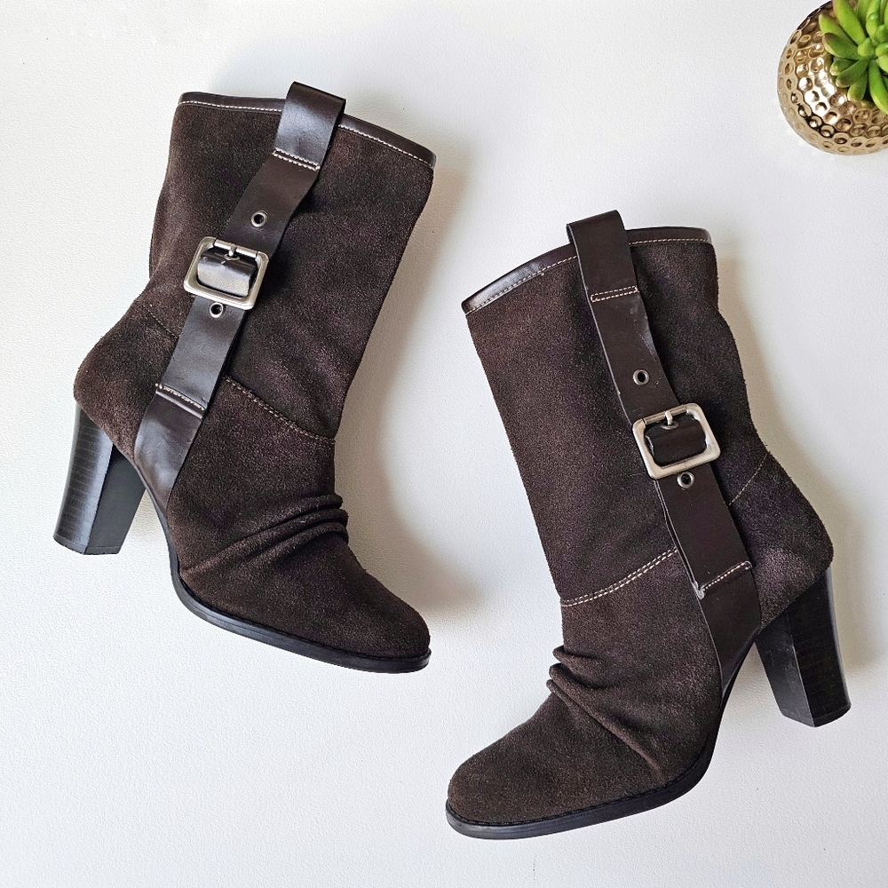 Nine & Co. Genuine Suede Mid Calf Belted Block Heel Boots Brown Women’s 6.5M